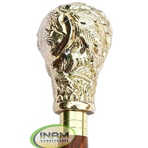 Bastón de madera de alta calidad con mango de latón dorado en relieve, bastón para caminar de madera con mango de latón en relieve - Product Image 1