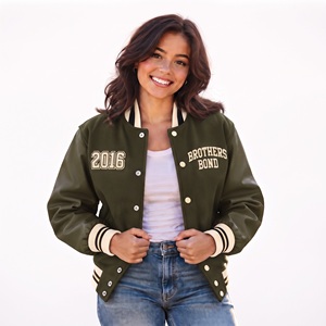 Chaqueta universitaria verde oliva con parches bordados en chenilla personalizados, abrigo estilo letterman, venta al por mayor, OEM, ropa de calle, ropa de invierno. - Product Image 1