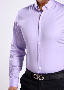 Camisa de vestir clásica para hombre, de corte ajustado y cómodo, con textura suave, para uso formal y diario. - Product Image 3