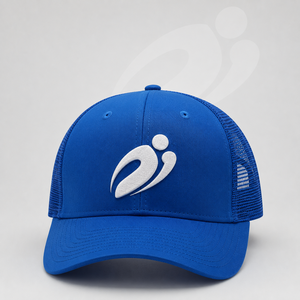 Gorra Trucker Azul APICTO SPORTS con Logotipo Bordado en Blanco, Panel Frontal de Malla, Cierre Ajustable, Estilo Casual Unisex de 6 Paneles - Product Image 1