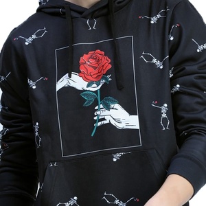 Sudadera con capucha negra personalizada para hombre con estampado de rosa y esqueleto, corte regular, estilo casual, para otoño. - Product Image 6