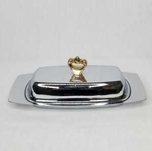 Beurrier ovale en argent avec couvercle, design vintage, en métal poli, vaisselle décorative pour cuisine et fêtes - Product Image 2
