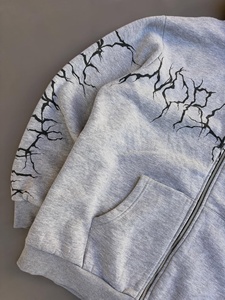 Sudadera con capucha casual de corte regular con estampado gráfico gótico personalizado, forro polar, estilo urbano, con cremallera, ajuste holgado, proveedor OEM ODM - Product Image 3