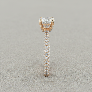 Anillo de Compromiso con Diamante Cultivado en Laboratorio Stonewels, Oro de 14K, Corte Trio, Banda Micro Pavé, Anillo Nupcial Certificado, Minimalista y Personalizado - Product Image 2