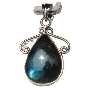 Pendentif unisexe en argent sterling 925 fabriqué à la main avec lunette en labradorite fantaisie en forme de goutte Piedras Naturales Healing Fashion - Product Image 1