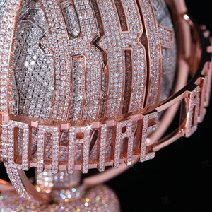 Pendentif globe rotatif personnalisé en moissanite, breloque lettre hip-hop sertie de diamants VVS, carte du monde rotative en argent sterling 925 - Product Image 4