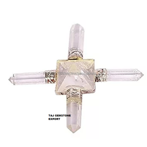 Vente en gros de cristaux naturels de guérison pierre précieuse agate cristal artisanat clair quartz pyramide crayon point générateur d'énergie - Product Image 1