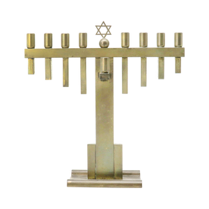 Ménorah juive artisanale décorative en laiton pour les rituels de Hanouka, les festivals culturels, les événements religieux et le patrimoine - Product Image 6