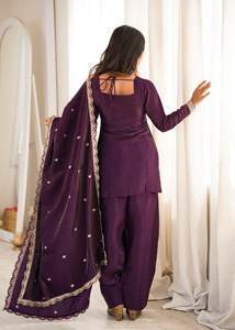 Conjunto de Vestido de Tres Piezas para Mujer, Kurta de Seda Romana, Farshi Salwar, Velo con Lentejuelas y Adorno Brillante, Bordado, Estilo Cultural - Product Image 6