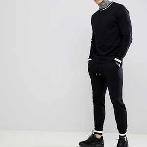 Sweat-shirt à col rond à manches longues noir pour homme avec poches latérales et cordon de serrage, jogging décontracté pour l'automne - Product Image 5