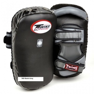 Customized <b>Best</b> Quality Kicking Shield Kick Pad Large Curved Focus Boxing Mma Training Arm Muay Thai Boxing Kicking Shield - Product Image 2