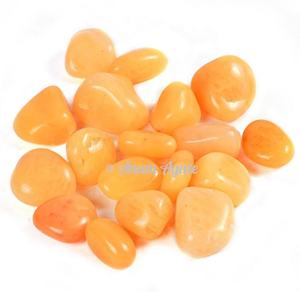 Pierres roulées de cornaline à bandes naturelles en gros pour la guérison émotionnelle - Product Image 4