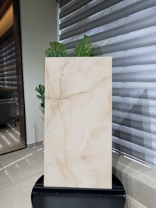 Azulejos de Porcelana de Lujo Premium Inspirados en Ónix Beige |   Azulejos Europeos Mate de 600x1200mm para Piso y Pared - Product Image 2