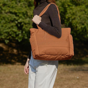 Sac matelassé écologique confortable et léger, design rembourré doux, grand espace de rangement, sac de transport quotidien réutilisable - Product Image 6