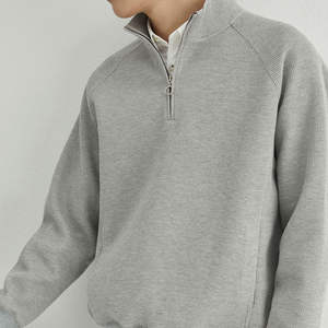 Pull demi-zip pour homme, couleur unie, tissu respirant pour un confort tout au long de la journée, coupe classique, finition de haute qualité avec tissu durable - Product Image 5