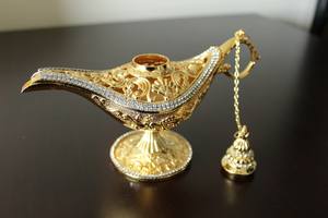 Brûleur d'encens en métal de luxe, écologique et durable, au design artistique, pour l'affichage de bois d'oud - Product Image 5