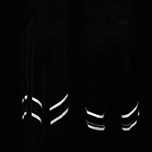 Samroz Sports – Chaps en cuir pour hommes – Logo personnalisable – Haute qualité – Noir – Poches fendues – Fermeture à boutons-pression – Doublure thermique – Pour motards - Product Image 2