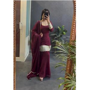 Traje de novia de lujo estilo palazzo con bordado Zari en seda y pantalones de pierna ancha, disponible a un precio asequible. - Product Image 1