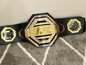 เข็มขัดแชมป์ UFC ชุบทอง หนังแท้ น้ำหนักเบา MMA สำหรับทุกเพศ อุปกรณ์ศิลปะการต่อสู้ที่ทนทาน 1 ชิ้น - Product Image 4