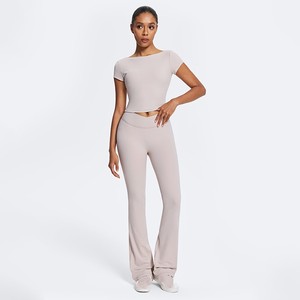 Conjunto de Yoga de 2 Piezas: Top Corto Rosa con Cuello Halter y Cierre de Cremallera, Leggings de Cintura Alta y Spandex de Longitud Completa, Sin Costuras, Elástico en 4 Direcciones, Transpirable - Product Image 2
