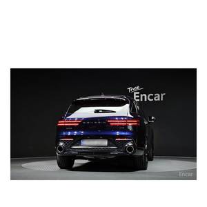 Genesis GV70 2024 2.5T Gasolina AWD 44,940 km Automático Asientos de Cuero Volante a la Izquierda Cámara Trasera - Product Image 4