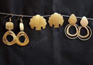 Pendientes Colgantes de Media Luna Hechos a Mano en India, de Latón, Modernos y Elegantes, Joyería de Moda para Mujer, para Uso Diario, en Venta - Product Image 2