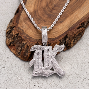 Colgante Personalizado de Letra 'H' Estilo Hip Hop con Incrustaciones de Moissanita, Piedras Redondas y Baguette, Plata 925 - Product Image 2