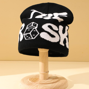 Bonnet tricoté unisexe OEM personnalisé de haute qualité 100 % acrylique, avec étiquette tissée teinte à la lettre, pour l'hiver, le ski et le pêcheur, modèle adulte courant - Product Image 6