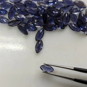 อเมทิสต์ธรรมชาติ 8x4 มม. ทรงมาร์คีส์เจียระไน สีม่วง คุณภาพดีที่สุด พลอยเม็ดเดี่ยว เอฟเฟกต์เพลโอโครอิก สำหรับทำเครื่องประดับ สีแดง - Product Image 5