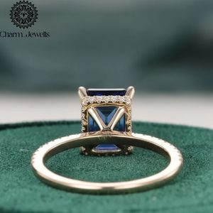 Bague de fiançailles classique pour femme en argent plaqué or rose 18 carats avec moissanite taille coussin et sertissage à griffes - Product Image 6