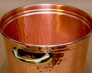 Enfriador de Bebidas de Cobre Puro Hecho a Mano de Lujo con Textura Martillada Vintage para Botellas de Champán, Vino y Cerveza - Product Image 3