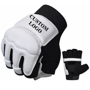 Gants de combat UFC, boxe, MMA en cuir PU pour adultes, couleur noir et blanc, fabrication au Pakistan, service OEM, modèle 2026, très demandés - Product Image 1