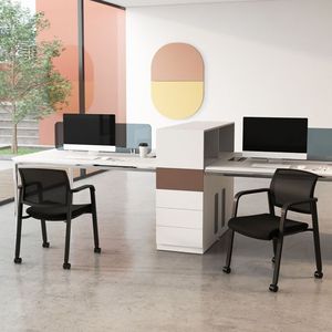 Set di 2 Sedie da Ufficio Impilabili con Rotelle e Schienale in Rete Confortevole - Product Image 1