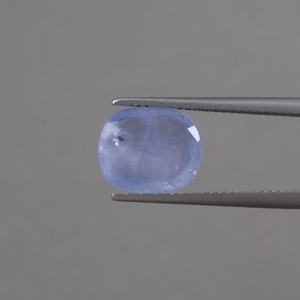 Saphir bleu naturel en vrac de qualité supérieure, 6,43 carats, taille ovale 12 mm, poli à la main, certifié IGI, finition cirée/huileée - Product Image 1