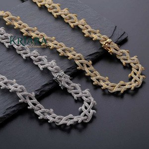 Collier chaîne à maillons en moissanite plaqué or S925, taille brillant rond, micro-pavé, bijou statement unisexe pour usage quotidien - Product Image 1