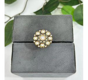 Impresionante Anillo Kundan Ajustable de Latón Chapado en Oro de Primera Calidad para Mujer, Colección de Moda para Bodas y Fiestas - Product Image 1