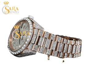 Reloj de Lujo con Incrustaciones de Moissanita de Alta Calidad, Estilo Hip Hop, Esfera Redonda Hecha a Mano, Cristal, Personalizado para Fiestas - Product Image 2