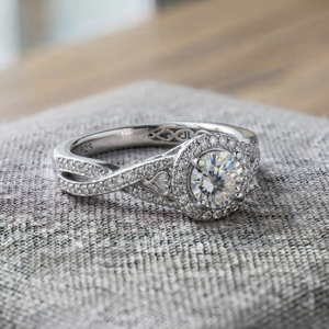 925 <b>Silver</b> Plated Lab Created Rhinestone Vintage <b>Solitaire</b> Halo Engagement <b>Ring</b> for Women's Wedding - Product Image 1