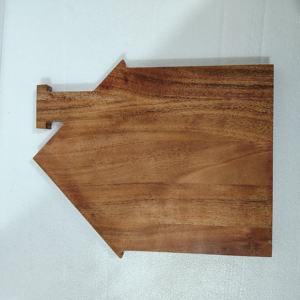 Tabla de Cortar de Madera con Forma de Casa, Artículo Destacado, Utensilios de Cocina en 2 Tamaños - Product Image 6