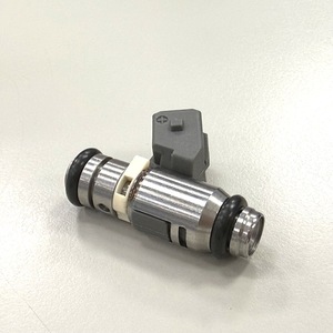 Inyector de Combustible para Harley Davidson Moto Guzzi Aprilia Gilera 750/800/850, 28040151A / 8720235 - Product Image 1