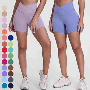 Shorts de yoga taille haute en nylon avec poches, coupe large, légers, sans coutures, séchage rapide, respirants, extensibles dans quatre directions, motif uni - Product Image 4