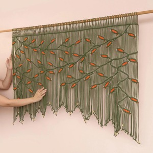 Tapiz de macramé de gran tamaño inspirado en la naturaleza, ideal para la sala de estar, el dormitorio y la decoración interior de estilo ecológico, procedente de la India. - Product Image 6