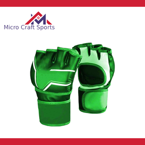 Gants de boxe et de MMA professionnels en cuir PU avec logo personnalisé, fermeture réglable, antidérapants, sangle de poignet ajustable, fabriqués au Pakistan - Product Image 3