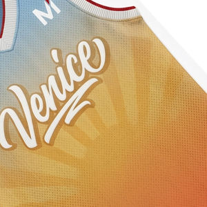 Tenue de basketball tendance sublimée avec logo personnalisé, ensemble maillot et short d'équipe, respirant, séchage rapide, pour l'entraînement sportif - Product Image 2