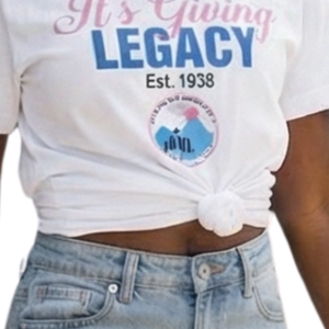 T-shirt graphique It's Giving Legacy pour femmes, en coton doux, col rond, manches courtes, vêtements décontractés à la mode pour tous les jours - Product Image 5