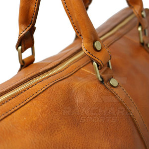 Sac de voyage robuste en cuir, sac de sport et de gym très résistant, sacs de sport en cuir avec coutures durables - Product Image 6