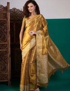 Sari Tradicional de Seda Amarillo para Mujer KV con Diseño Tejido y Blusa sin Coser para Fiesta - Product Image 5