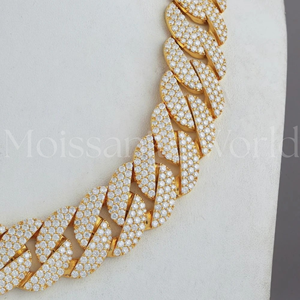 Chaîne cubaine en moissanite de qualité supérieure, collier serti de pierres pour homme, bijoux de luxe style rappeur, disponible à la vente - Product Image 5