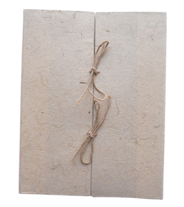 Papiers Premium en chanvre, 10 feuilles de papier à lettres A4 + 5 enveloppes, emballées en ensemble dans une dossier - Product Image 1