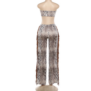 Ensemble d'été sur mesure pour femme – Nouveau top court sexy sans bretelles et pantalon à franges – Deux pièces de qualité supérieure - Product Image 3